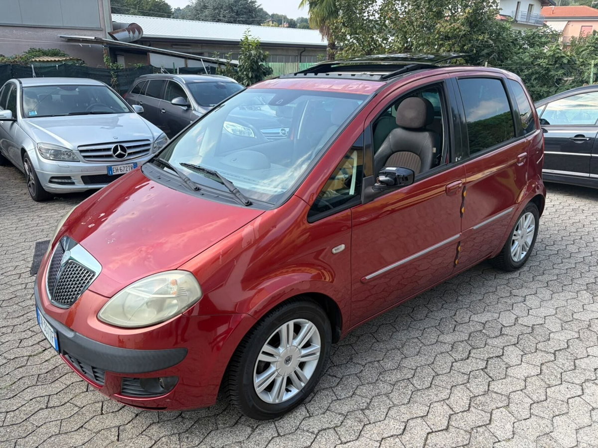 Lancia Musa 1.4 16V Platino