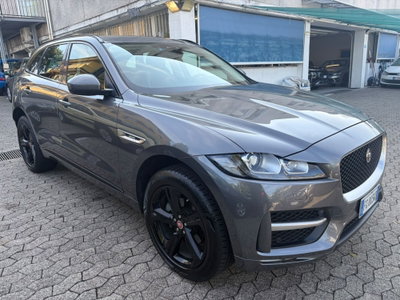 Jaguar F-Pace 2.0 D 180 CV AWD R-Sport (3)