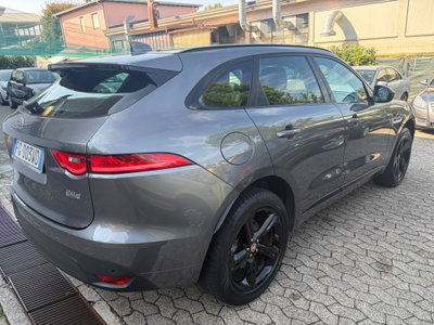 Jaguar F-Pace 2.0 D 180 CV AWD R-Sport (4)