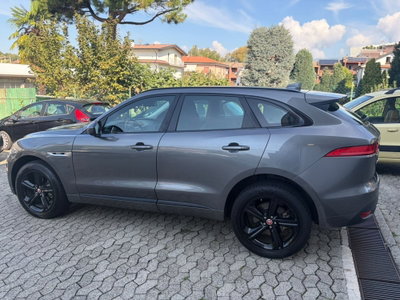Jaguar F-Pace 2.0 D 180 CV AWD R-Sport (6)