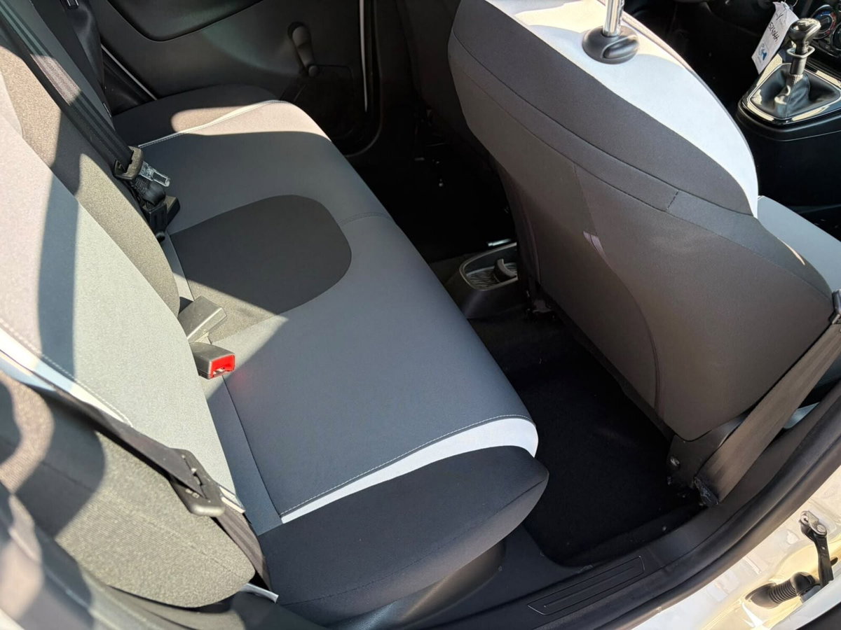 Lancia Ypsilon 1.2 69 CV 5 porte Gold (12)