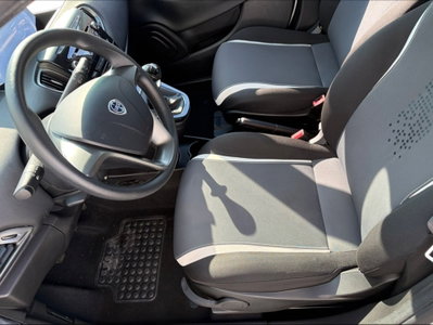 Lancia Ypsilon 1.2 69 CV 5 porte Gold (7)