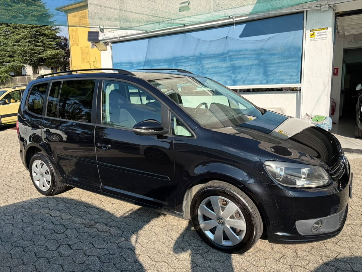 Volkswagen Touran 1.6 TDI DSG Comfortline (3)