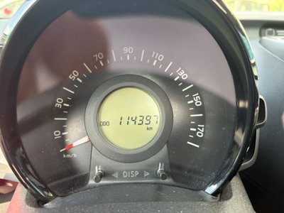 Toyota Aygo 1.0 VVT-i 69 CV 5 porte x-cite TSS (13)