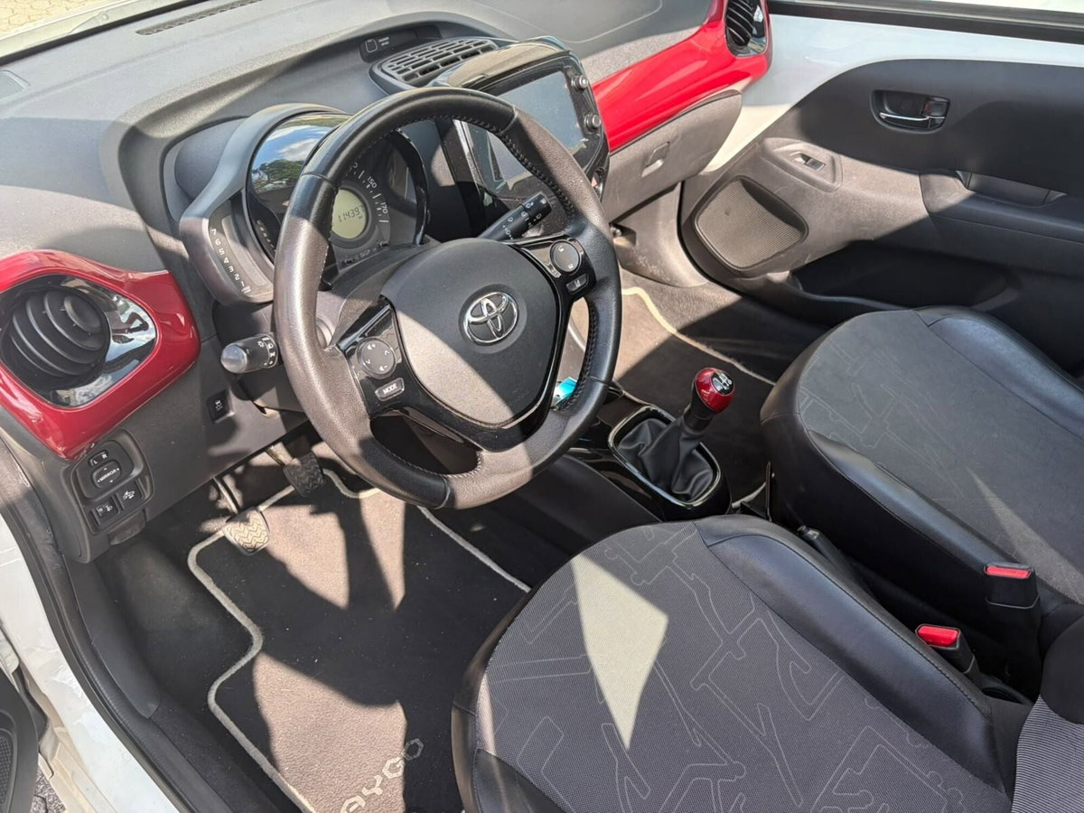 Toyota Aygo 1.0 VVT-i 69 CV 5 porte x-cite TSS (7)