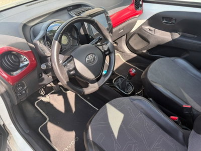 Toyota Aygo 1.0 VVT-i 69 CV 5 porte x-cite TSS (7)