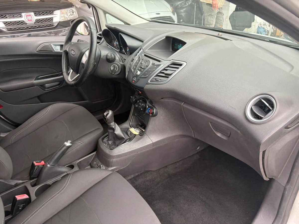 Ford Fiesta 1.2 60CV 5p. Tit. (11)