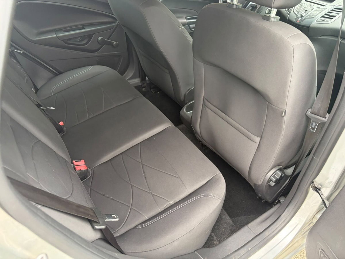 Ford Fiesta 1.2 60CV 5p. Tit. (12)