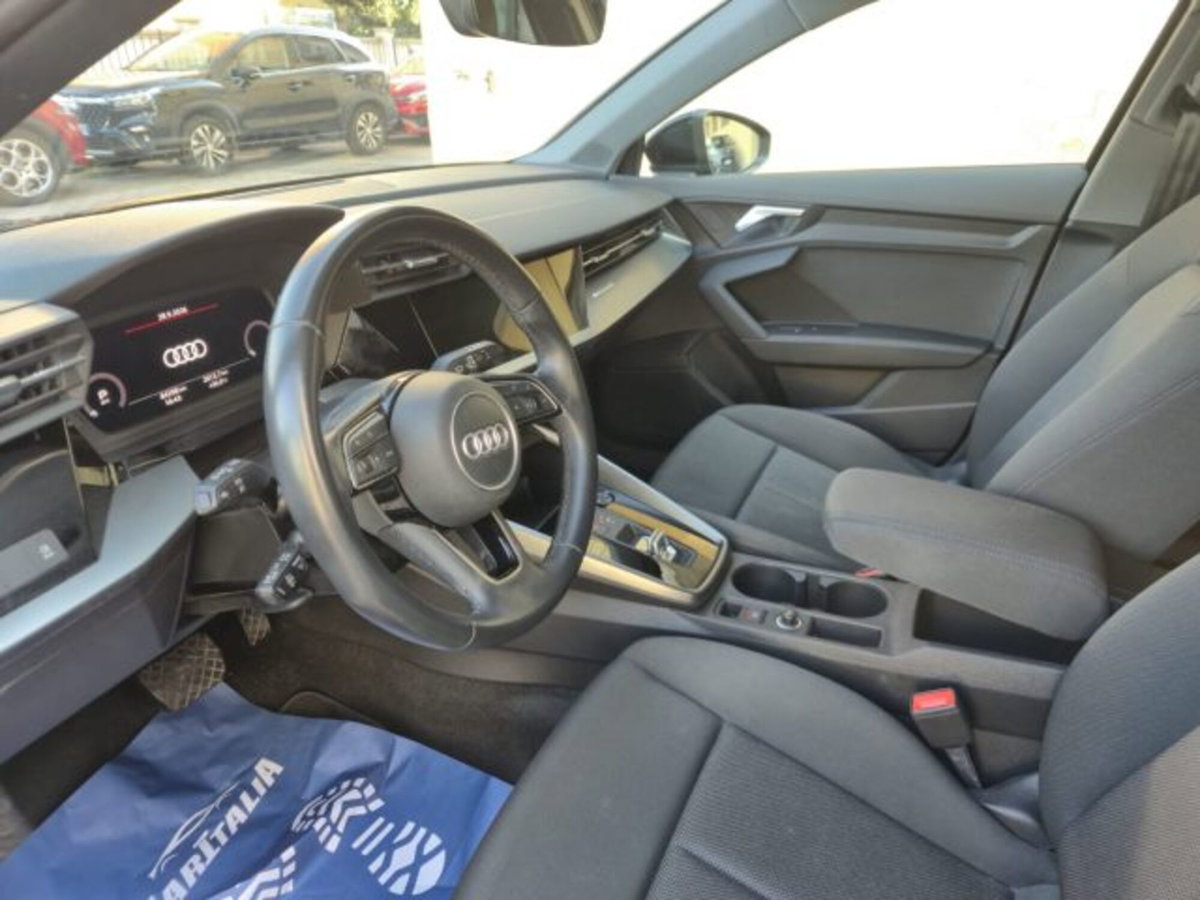 Audi A3 Sedan 30 TFSI S tronic Business (7)