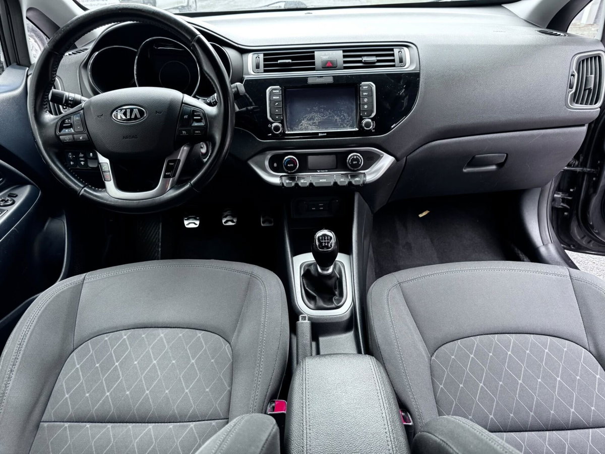 Kia Rio 1.1 CRDi 5p. Cool (13)