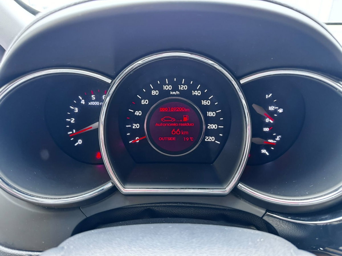 Kia Rio 1.1 CRDi 5p. Cool (15)