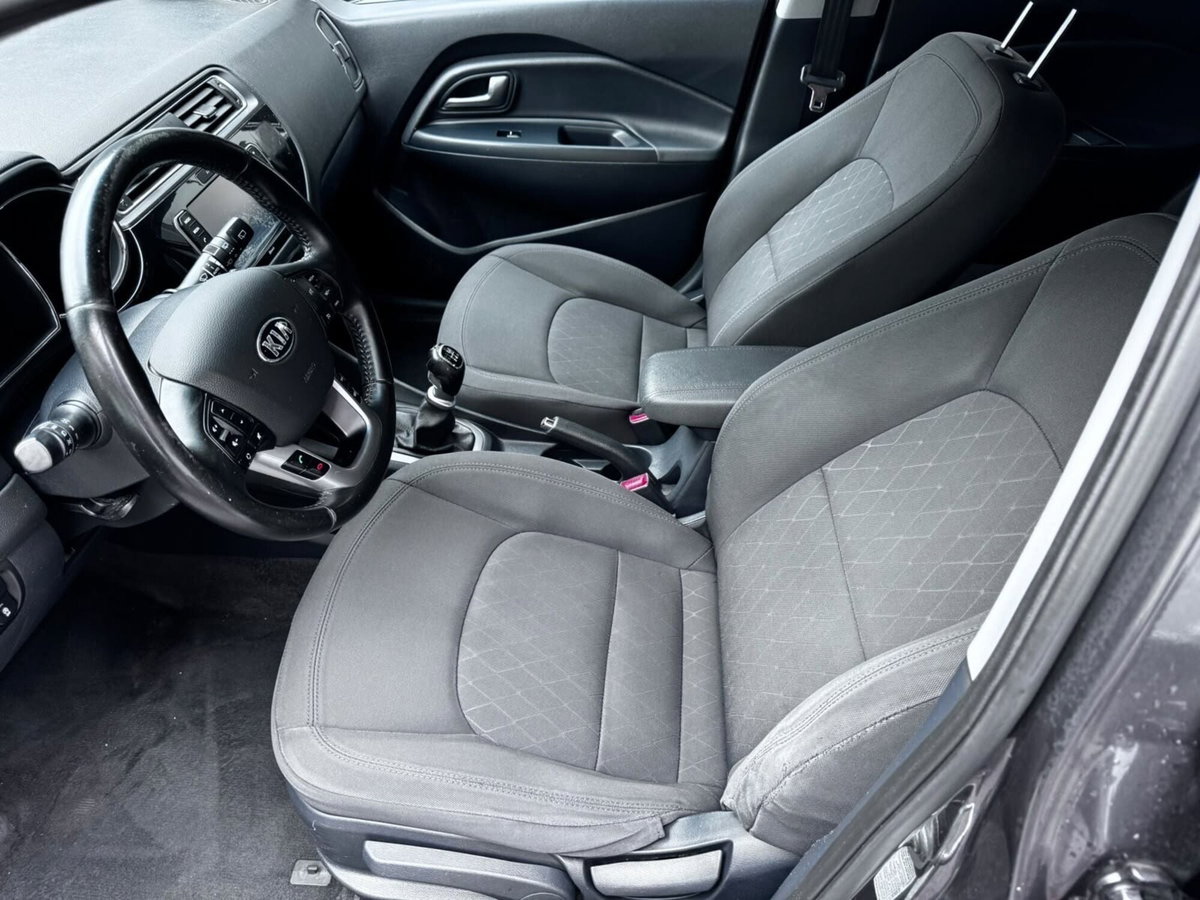 Kia Rio 1.1 CRDi 5p. Cool (7)