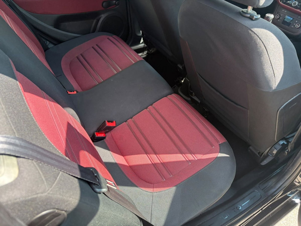 Fiat Punto Evo 1.4 5 porte Active Natural Power (12)