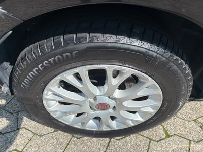 Fiat Punto Evo 1.4 5 porte Active Natural Power (14)