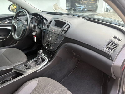 Opel Insignia Station Wagon CDTI 160CV Sports Cosmo (10)