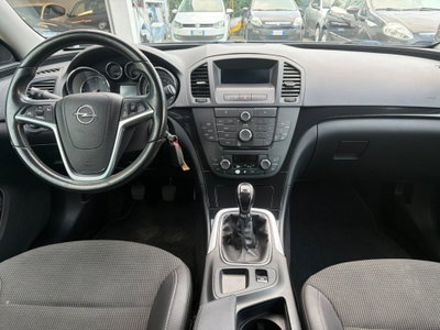Opel Insignia Station Wagon CDTI 160CV Sports Cosmo (12)