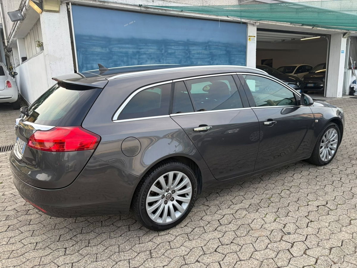 Opel Insignia Station Wagon CDTI 160CV Sports Cosmo (4)