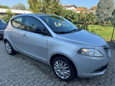 Lancia Ypsilon 1.2 69 CV 5 porte Gold (3)