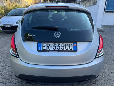 Lancia Ypsilon 1.2 69 CV 5 porte Gold (5)