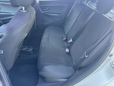 Lancia Ypsilon 1.2 69 CV 5 porte Gold (9)