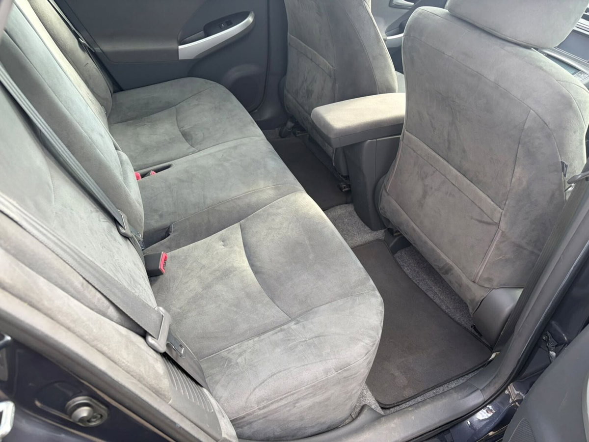 Toyota Prius 1.8 Executive (12)