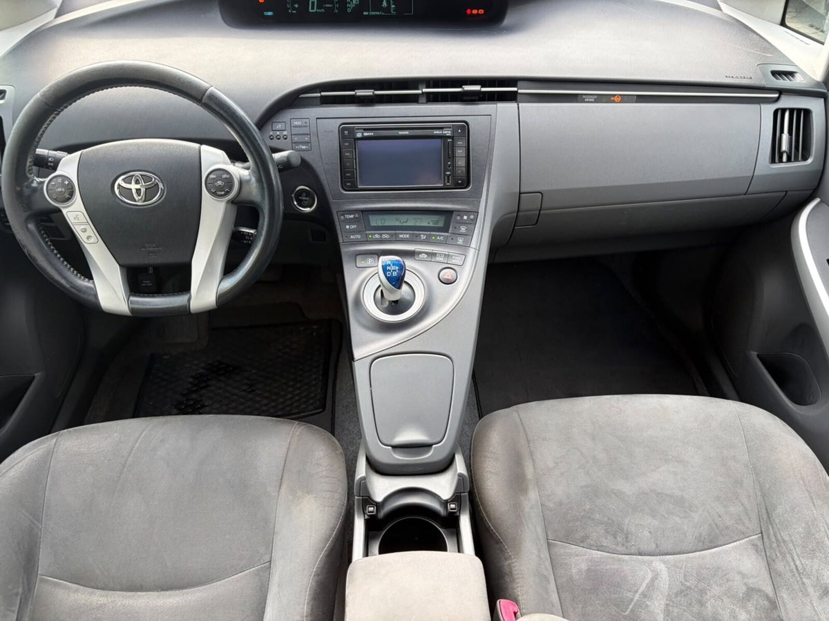 Toyota Prius 1.8 Executive (13)