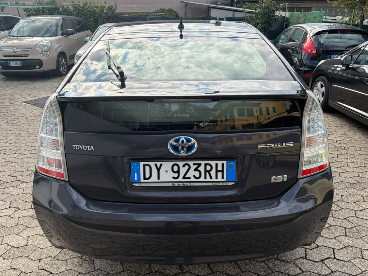 Toyota Prius 1.8 Executive (5)