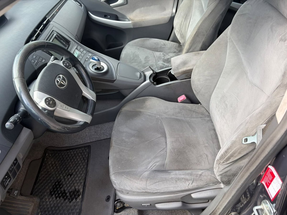 Toyota Prius 1.8 Executive (7)