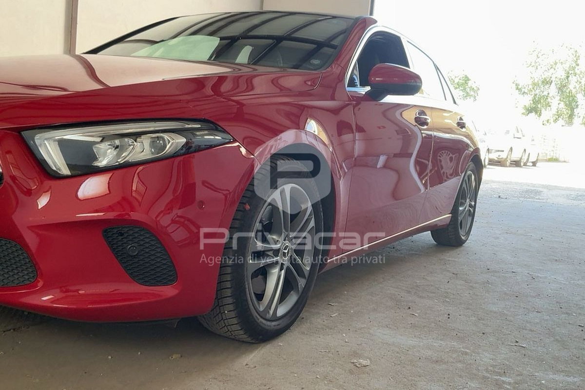 Mercedes-Benz Classe A 220 Automatic 4Matic Premium (2)