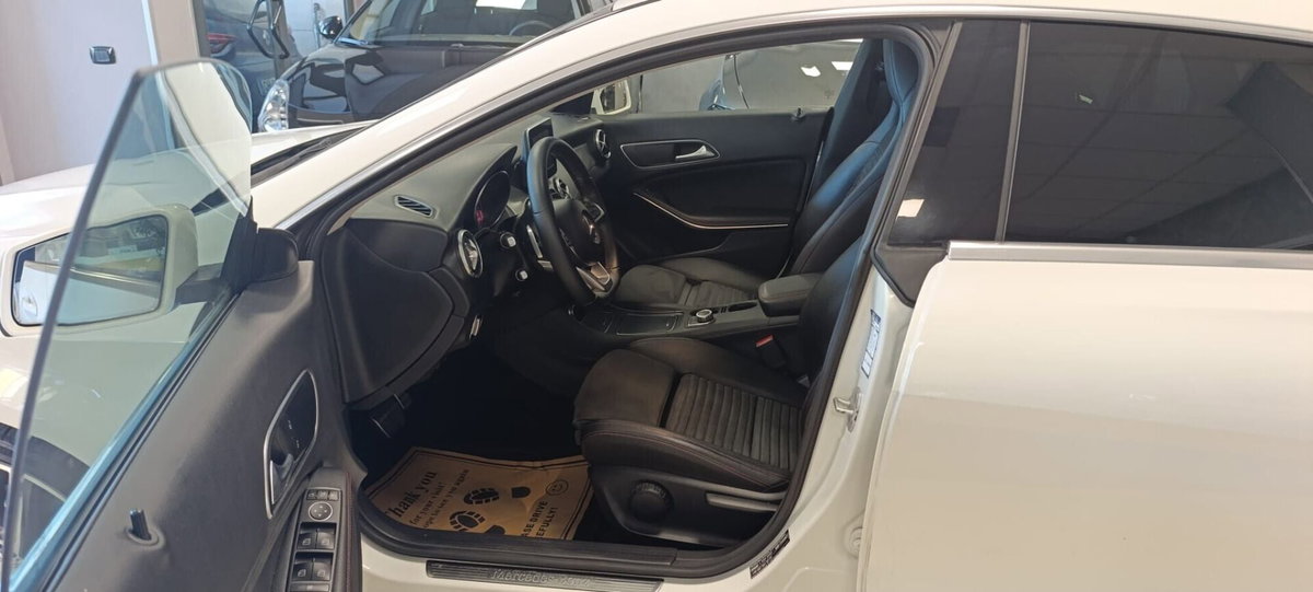 Mercedes-Benz CLA Shooting Brake 200 d 4Matic Automatic Premium (10)