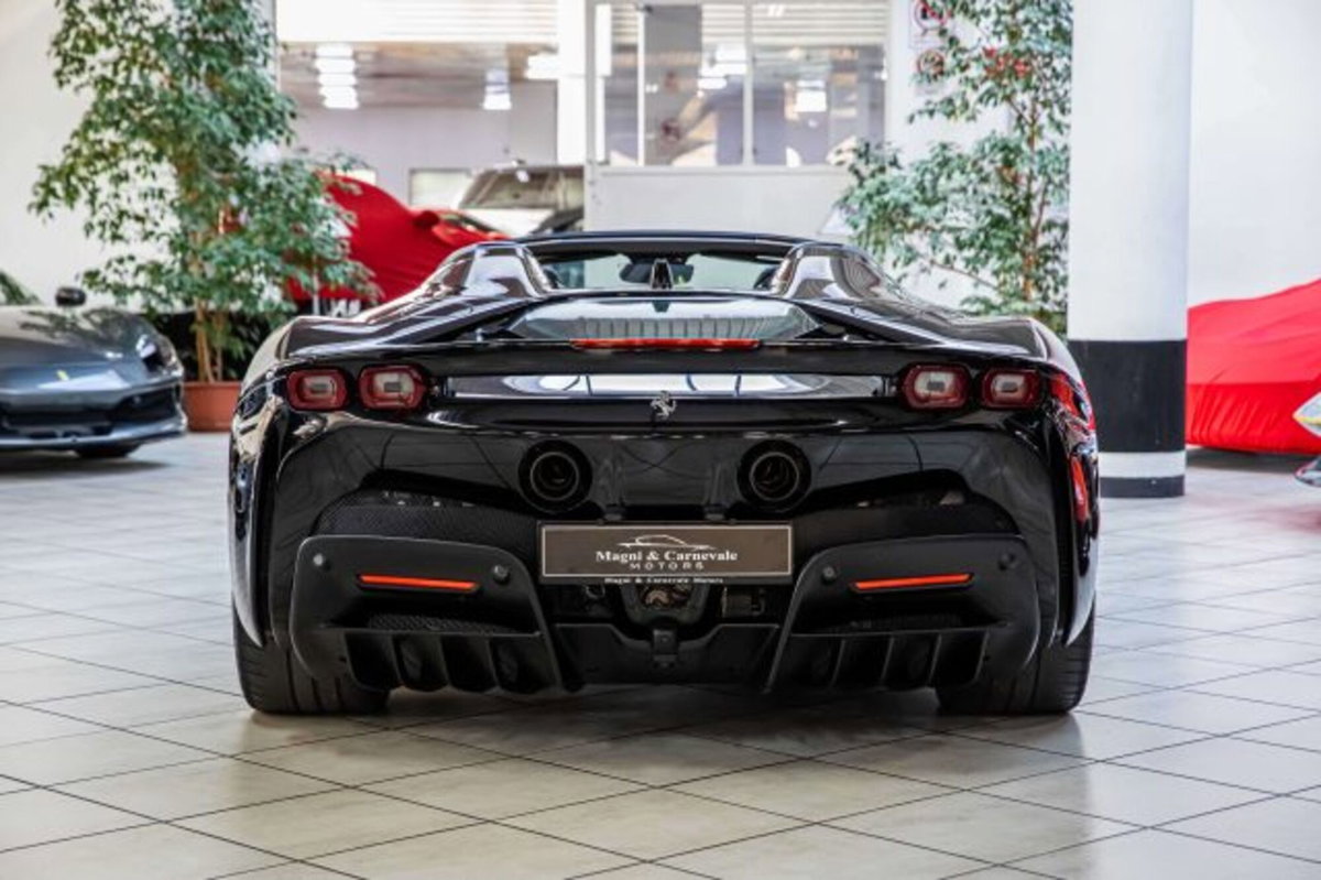 Ferrari SF90 Spider 4.0 F1 (6)