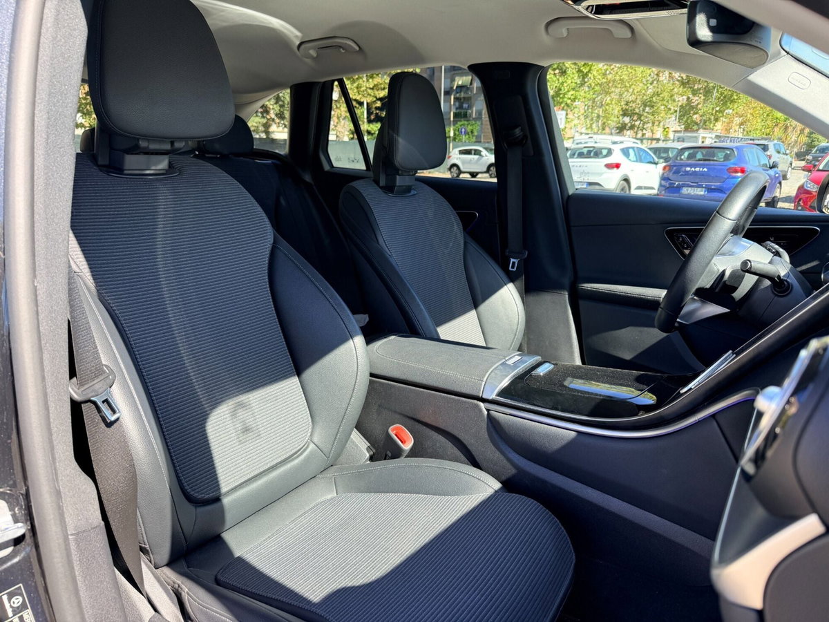 Mercedes-Benz GLC 220 d 4Matic Mild Hybrid AMG Advanced Plus (18)