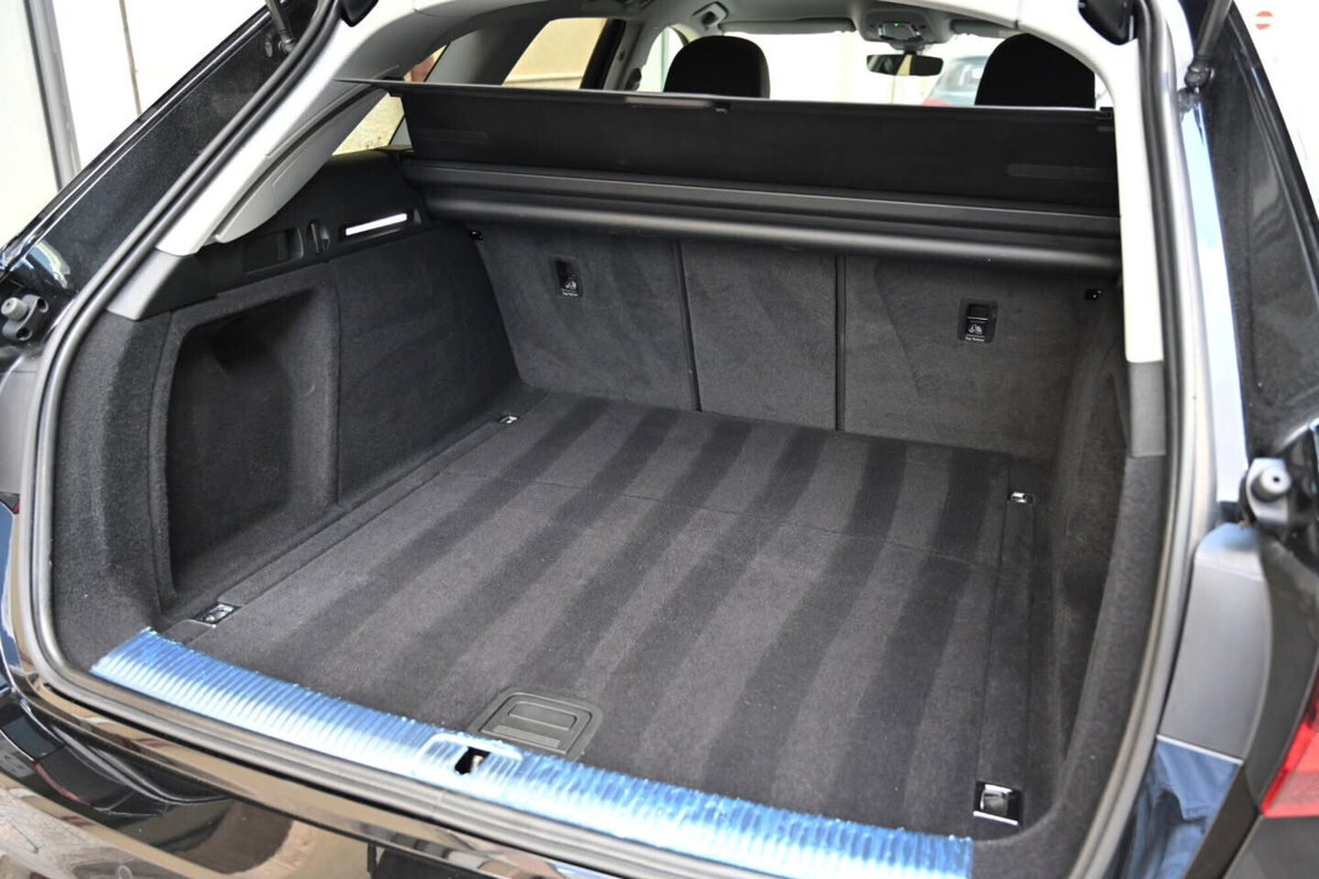 Audi A4 Avant 35 TDI/163 CV S tronic Business Advanced (10)