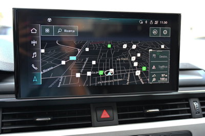 Audi A4 Avant 35 TDI/163 CV S tronic Business Advanced (16)