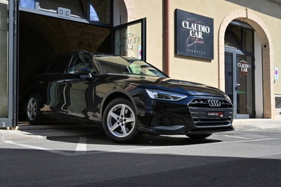 Audi A4 Avant 35 TDI/163 CV S tronic Business Advanced (6)