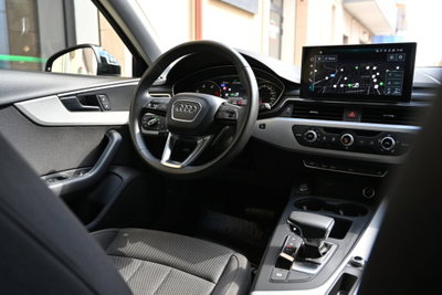 Audi A4 Avant 35 TDI/163 CV S tronic Business Advanced (7)