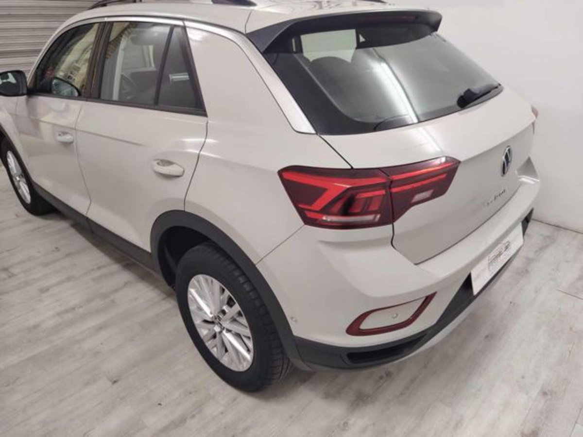 Volkswagen T-Roc 1.0 TSI Life (3)