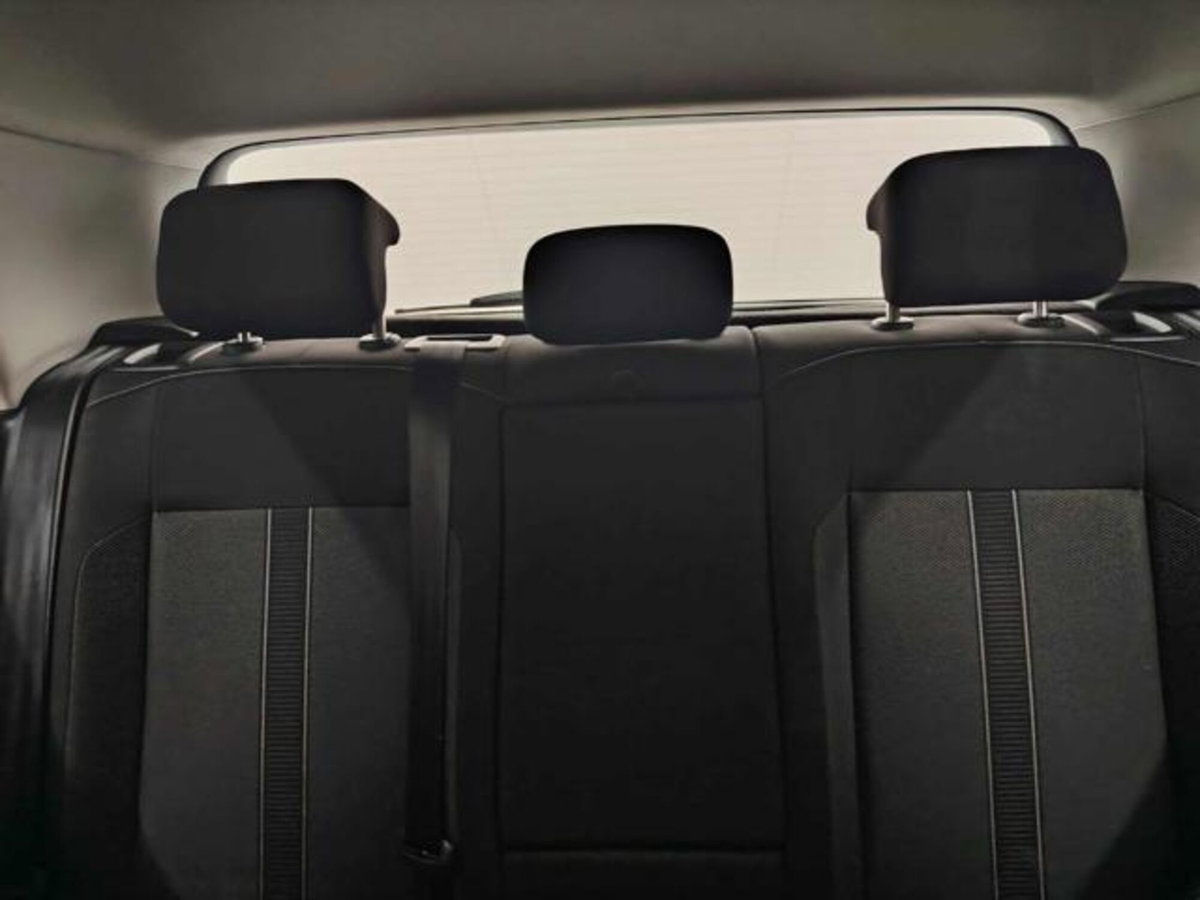 Volkswagen T-Roc 1.0 TSI Life (8)
