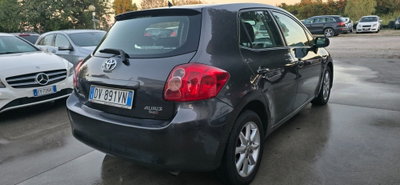 Toyota Auris 2.0 D-4D DPF 5 porte Sol (3)