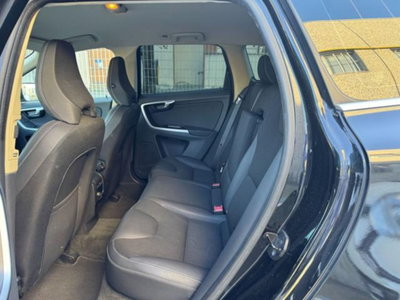 Volvo XC60 2.4 D 175 CV FWD DRIVe Kinetic (8)