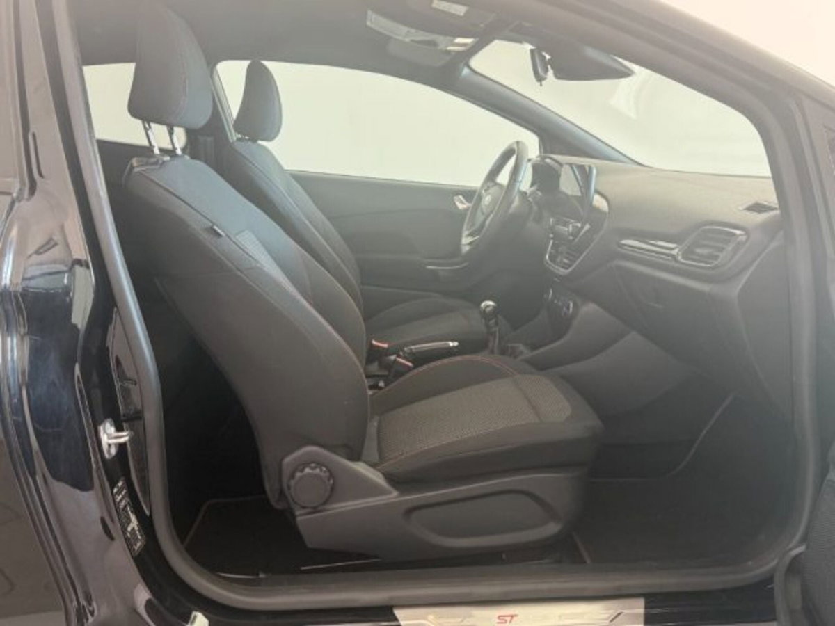 Ford Fiesta 1.1 85 CV 3 porte ST-Line (10)