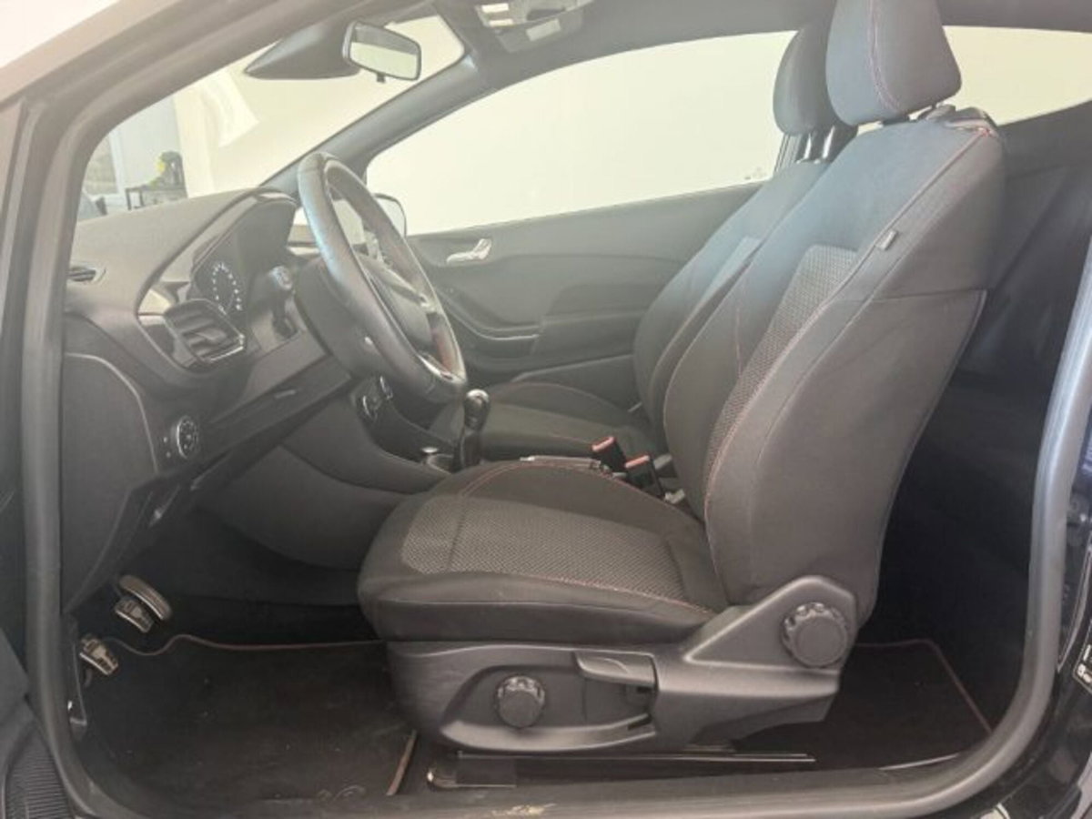 Ford Fiesta 1.1 85 CV 3 porte ST-Line (11)