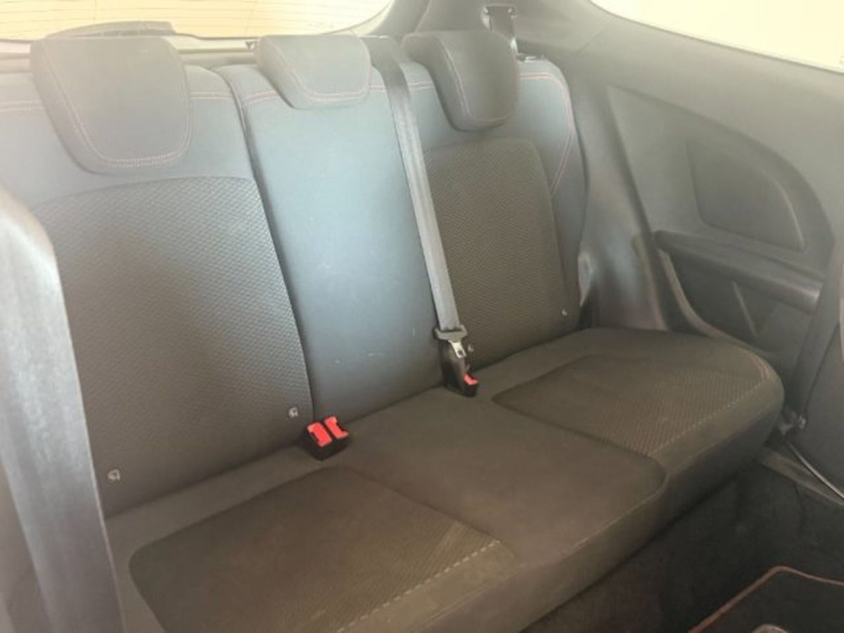 Ford Fiesta 1.1 85 CV 3 porte ST-Line (12)