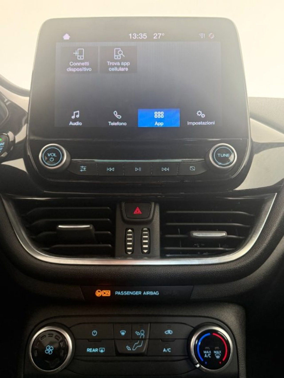 Ford Fiesta 1.1 85 CV 3 porte ST-Line (16)