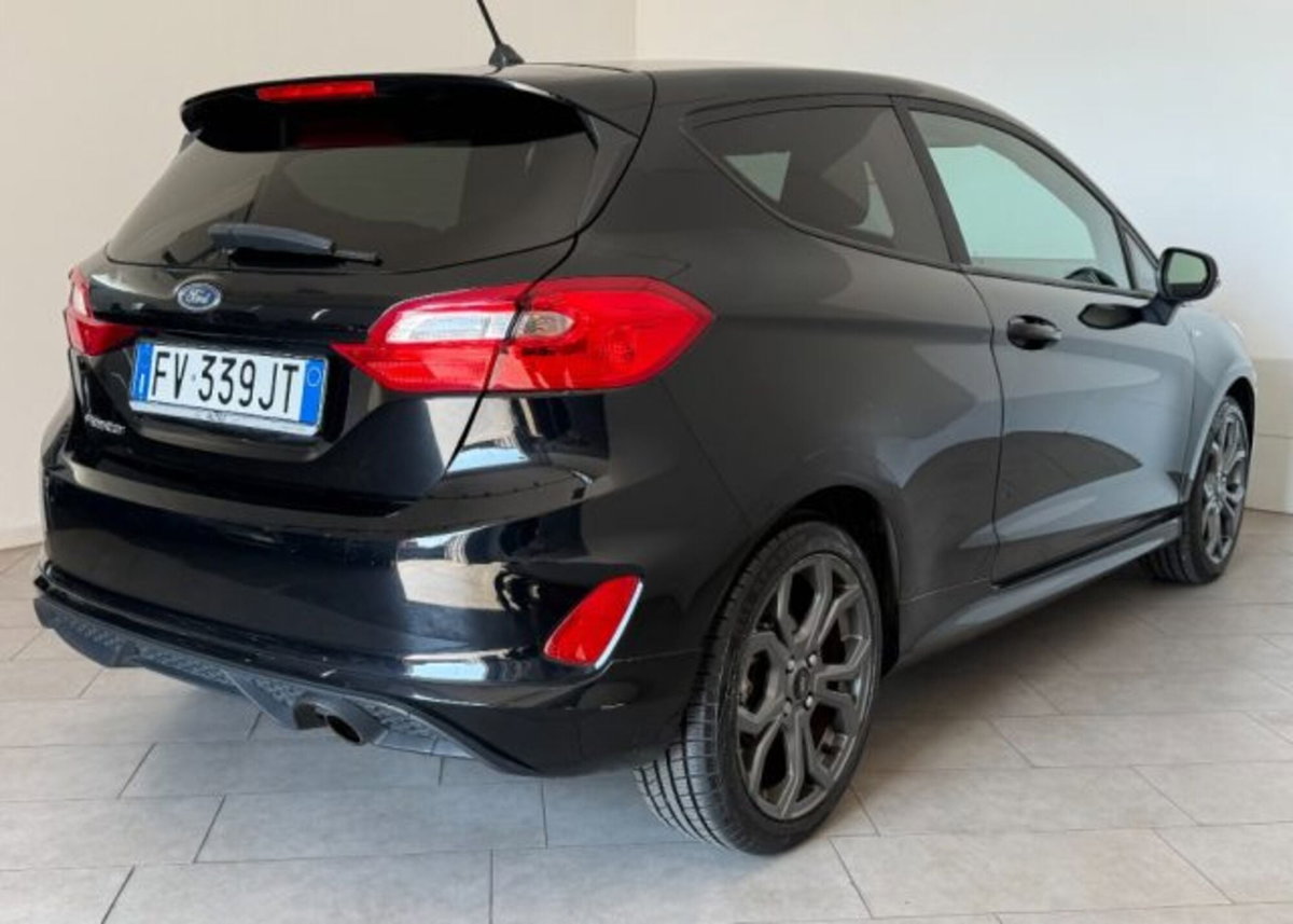 Ford Fiesta 1.1 85 CV 3 porte ST-Line (4)