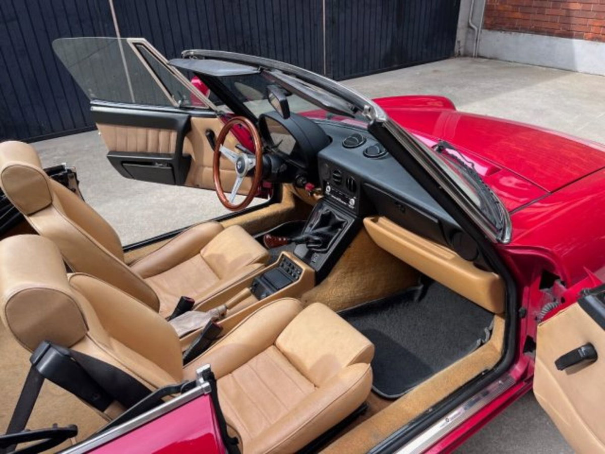 Alfa Romeo Spider 2.0i (14)