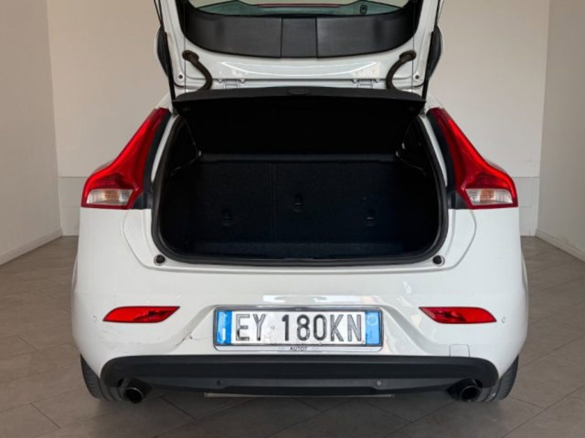 Volvo V40 T2 Summum (7)