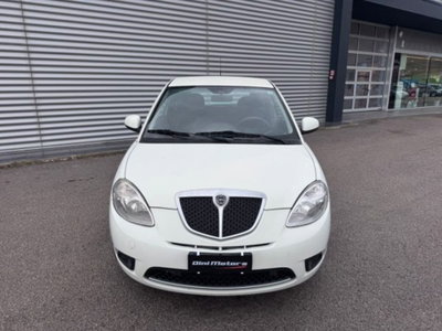 Lancia Ypsilon 1.2 (2)