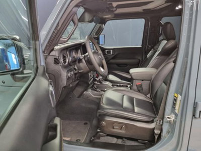 Jeep Wrangler Unlimited 2.0 Turbo Sahara (11)