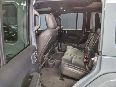 Jeep Wrangler Unlimited 2.0 Turbo Sahara (13)
